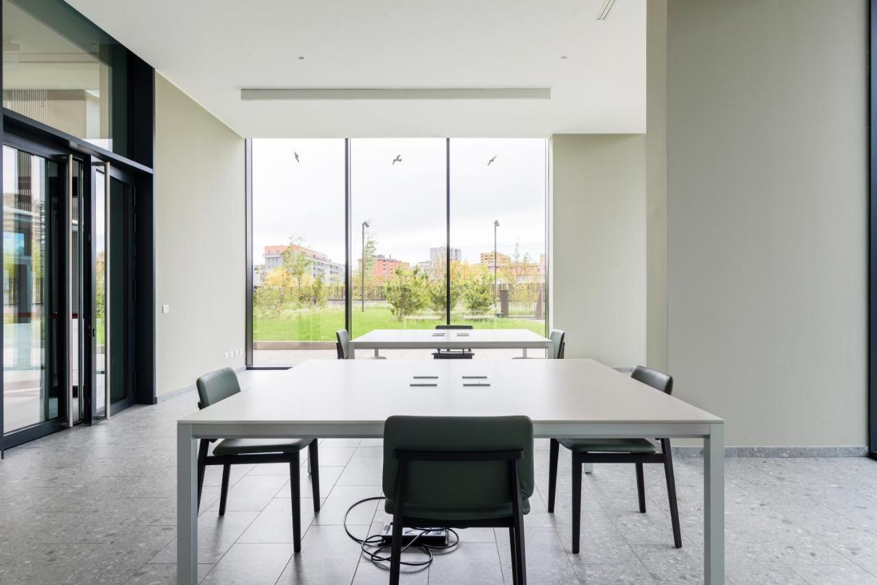 Joivy Uptown Flats With Balcony, Good Connection To Centre Appartamento
