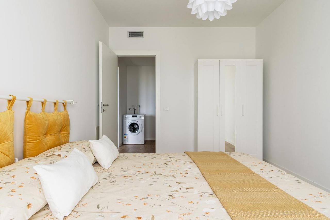 Appartamento Joivy Uptown Flats With Balcony, Good Connection To Centre Milano